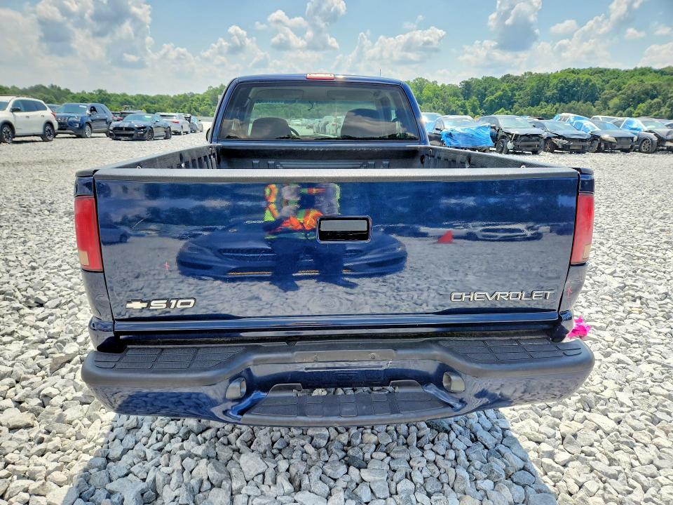 2000 Chevrolet S-10 pickup VIN 1GCCS19W7Y8148177 COPART salvage auction — FRONT END, Ga - Cert Of Title-Salvage Court Or, sold $925 on 2026-07-02 (photo 6)
