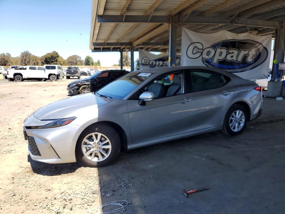 2025 Toyota Camry VIN 4T1DAACK2SU191204 COPART salvage auction — VANDALISM, Ca - Salvage Certificate, sold $14,000 on 2026-07-02 (photo 1)