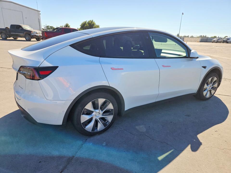 2020 Tesla VIN 5YJYGDEEXLF009403 COPART salvage auction — SIDE, Ca - Salvage Certificate, sold $7,400 on 2026-08-31 (photo 3)