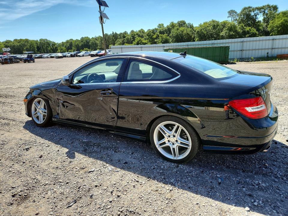 2015 Mercedes-benz C-klasse VIN WDDGJ4HB3FG431561 COPART salvage auction — SIDE, Sc - Cert Of Title-Salvage, sold $325 on 2026-07-28 (photo 2)