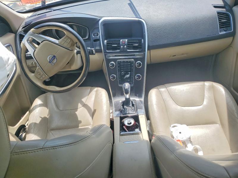 2015 Volvo Xc60 VIN YV4902RK6F2720386 COPART salvage auction — REAR END, Salvage Title, sold $175 on 2026-07-21 (photo 8)