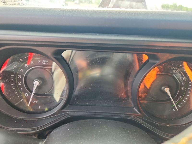 2024 Jeep Wrangler / VIN 1C4RJXP60RW198709 COPART salvage auction — FRONT END, Qc - Irrecuperable, sold $5,000 on 2026-08-18 (photo 9)