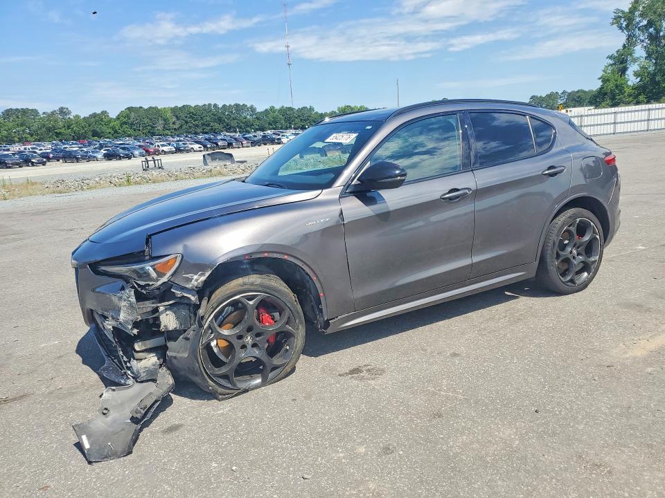 2022 Alfa romeo Stelvio VIN ZASPAKBN9N7D30239 COPART salvage auction — FRONT END, Nc - Salvage Certificate Of Title, sold $7,600 on 2026-07-16 (photo 1)