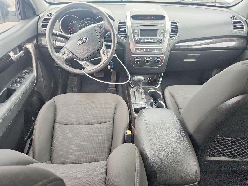2015 Kia Sorento VIN 5XYKT3A67FG618651 COPART salvage auction — REAR END, Fl - Cert Of Title Slvg Rebuildable, sold $1,250 on 2026-07-08 (photo 8)