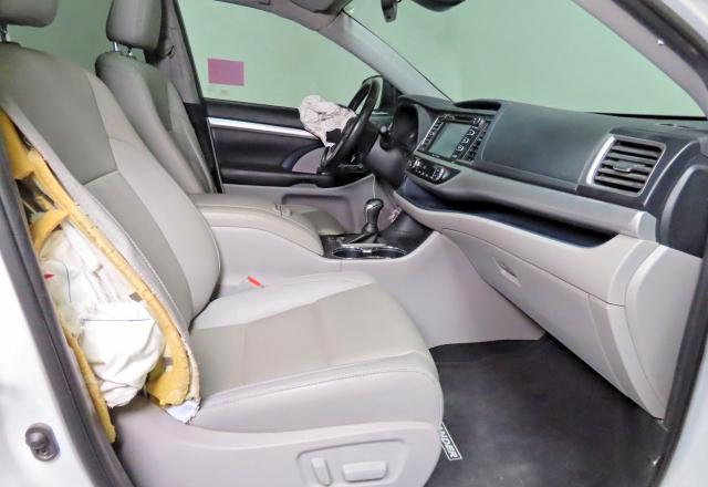 2019 Toyota Highlander VIN 5TDKZRFH2KS562546 COPART salvage auction — ALL OVER, Ca - Salvage Certificate (P), sold $9,700 on 2026-07-07 (photo 5)