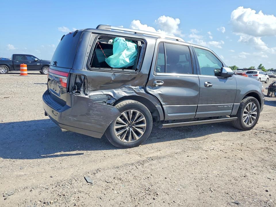 2017 Lincoln Navigator VIN 5LMJJ2HT7HEL09239 COPART salvage auction — REAR END, Tx - Certificate Of Title (P), sold $4,400 on 2026-09-03 (photo 3)