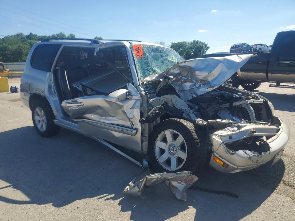 2003 Suzuki Xl-7 VIN JS3TX92V334114837 COPART salvage auction — SIDE, TN - SALVAGE CERTIFICATE, sold $250 on 2026-09-16 (photo 4)