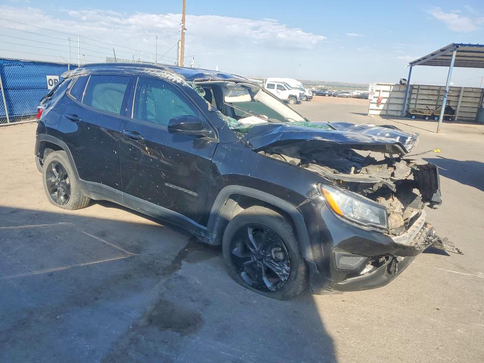 2020 Jeep Compass VIN 3C4NJDBB7LT251680 COPART salvage auction — ROLLOVER, Tx - Salvage Vehicle Title, sold $850 on 2026-07-10 (photo 4)