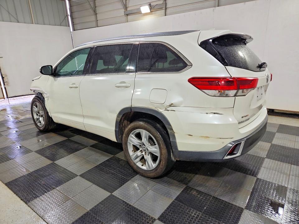 2018 Toyota Highlander VIN 5TDYZRFH2JS266189 COPART salvage auction — FRONT END, NC - DEALER ONLY CLEAN TITLE, sold $9,200 on 2026-07-16 (photo 2)