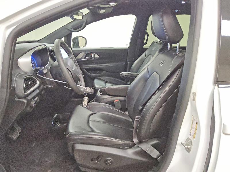 2023 Chrysler Pacifica VIN 2C4RC1BG5PR598861 COPART salvage auction — MINOR DENT/SCRATCHES, Tx - Certificate Of Title, sold $19,200 on 2026-07-02 (photo 7)
