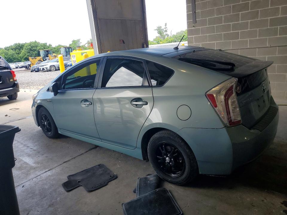 2015 Toyota Prius VIN JTDKN3DU2F1963123 COPART salvage auction — NORMAL WEAR, Mo - Certificate Of Title, sold $3,850 on 2026-07-09 (photo 2)