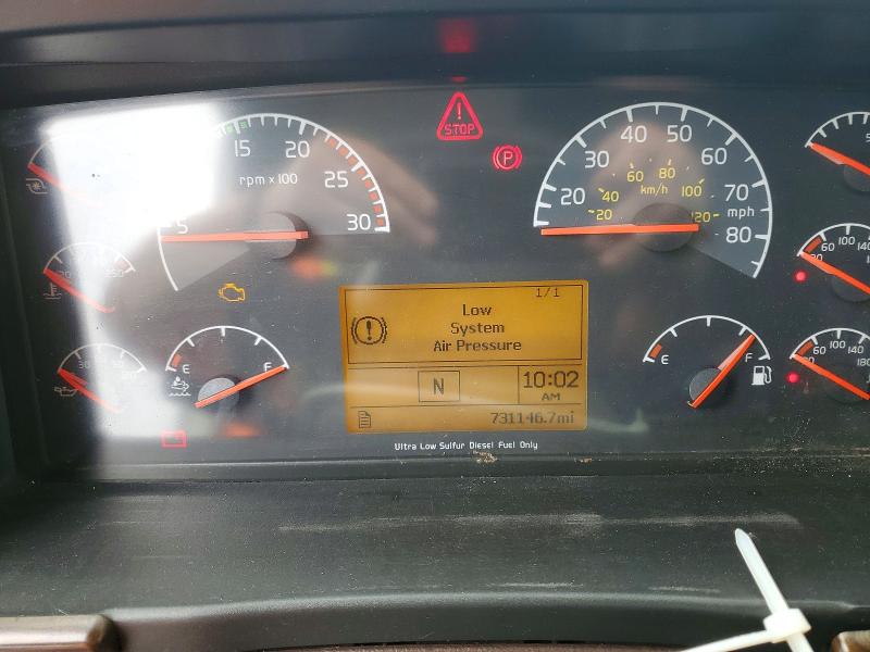 2015 Volvo VIN 4V4NC9TG9FN916024 COPART salvage auction — FRONT END, Il - Salvage Certificate, sold $3,250 on 2026-07-09 (photo 8)