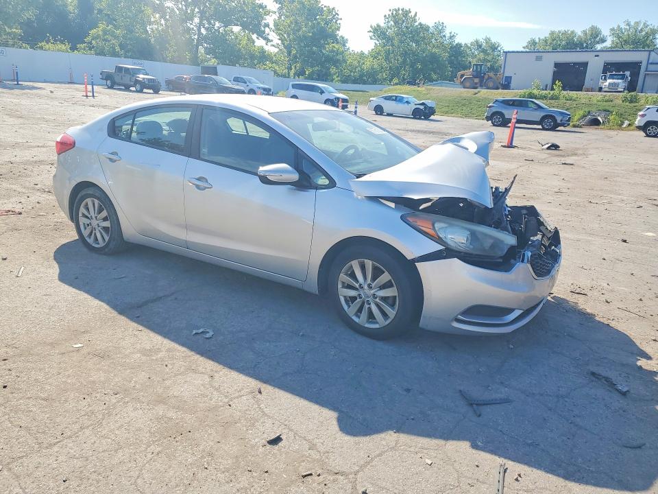 2014 Kia Forte VIN KNAFX4A67E5079836 COPART salvage auction — FRONT END, MO - SALVAGE CERTIFICATE OF TITLE, sold $175 on 2026-07-28 (photo 4)