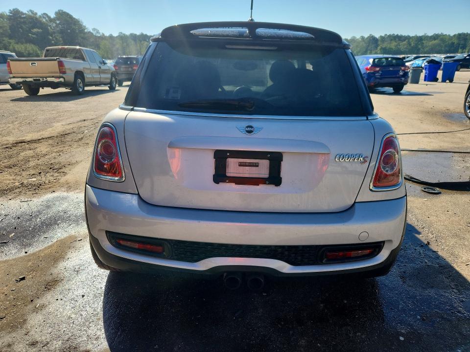 2013 Mini Cooper VIN WMWSV3C50DT390246 COPART salvage auction — SIDE, Sc - Cert Of Title-Salvage, sold $375 on 2026-07-20 (photo 6)