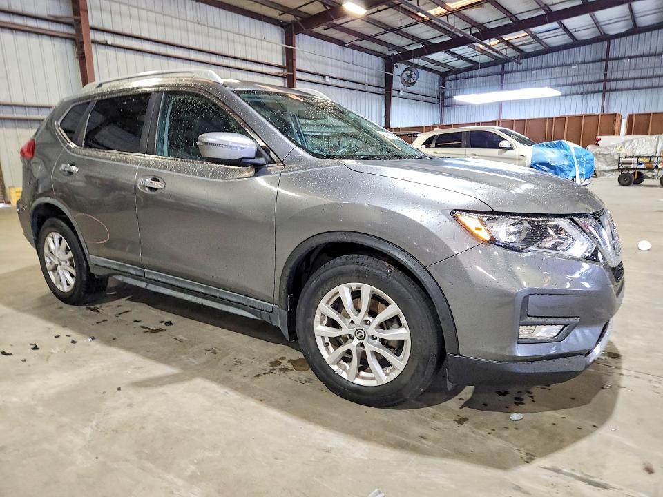 2017 Nissan Rogue VIN KNMAT2MT0HP613377 COPART salvage auction — SIDE, Fl - Cert Of Title Slvg Rebuildable, sold $1,150 on 2026-07-08 (photo 4)