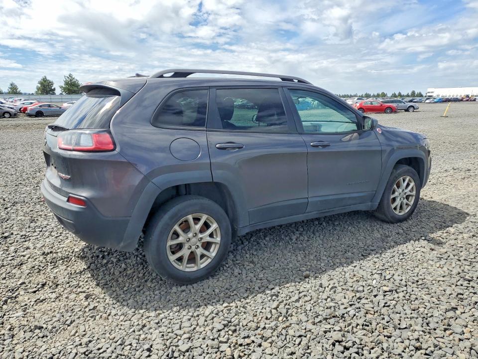 2020 Jeep Cherokee VIN 1C4PJMBX9LD517727 COPART salvage auction — NORMAL WEAR, Wa - Vehicle Cert Of Ownership-Titl, sold $3,850 on 2026-08-26 (photo 3)
