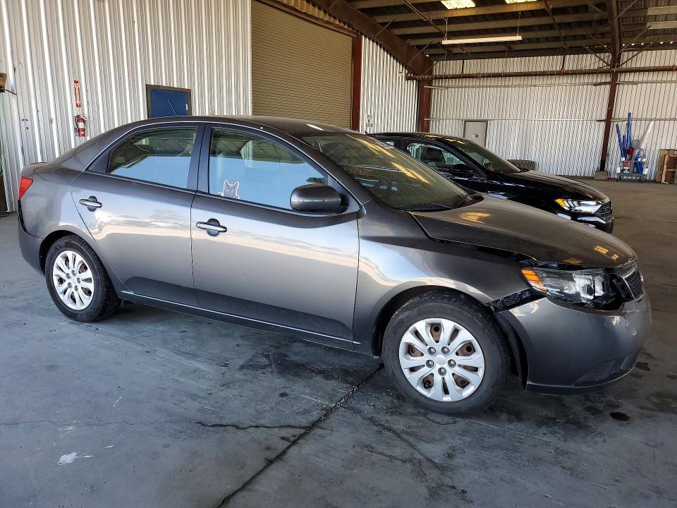 2013 Kia VIN KNAFU4A24D5696910 COPART salvage auction — FRONT END, CA - SALVAGE CERTIFICATE, sold $600 on 2026-07-02 (photo 4)