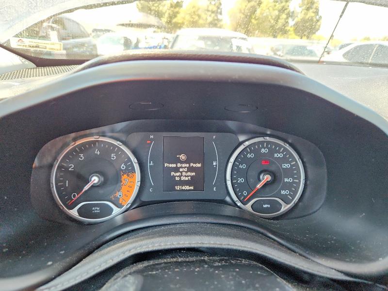2016 Jeep Renegade VIN ZACCJBBT7GPD78981 COPART salvage auction — MINOR DENT/SCRATCHES, Ca - Dis/Dlr/Exp Only Clean Title, sold $525 on 2026-07-21 (photo 9)