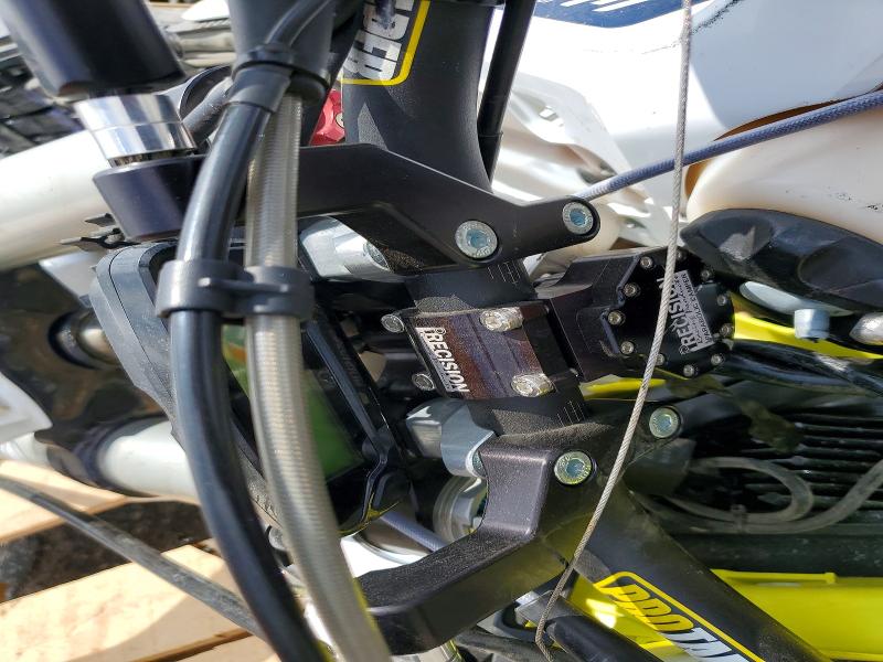 2020 Husqvarna Fe501 VIN VBKUAK405LM428145 COPART salvage auction — ALL OVER, Ca - Salvage Certificate, sold $1,400 on 2026-07-02 (photo 7)