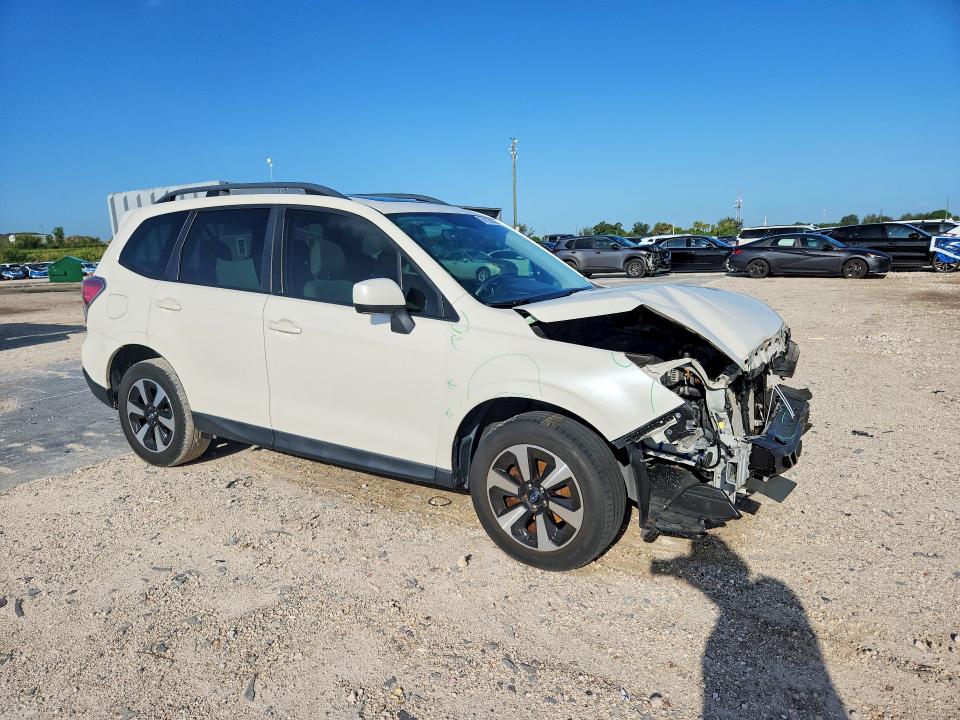 2017 Subaru Forester VIN JF2SJAEC6HH491462 COPART salvage auction — FRONT END, Fl - Cert Of Title Slvg Rebuildable, sold $975 on 2026-07-16 (photo 4)