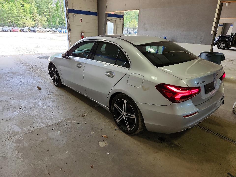 2020 Mercedes-benz A-klasse VIN W1K3G4FB1LJ200012 COPART salvage auction — REAR END, Va - Cert Of Title - Salvage, sold $2,700 on 2026-07-24 (photo 2)