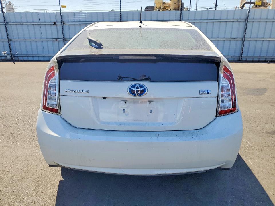 2015 Toyota Prius VIN JTDKN3DU8F2002133 COPART salvage auction — MINOR DENT/SCRATCHES, Ca - Salvage Certificate, sold $1,650 on 2026-07-13 (photo 6)