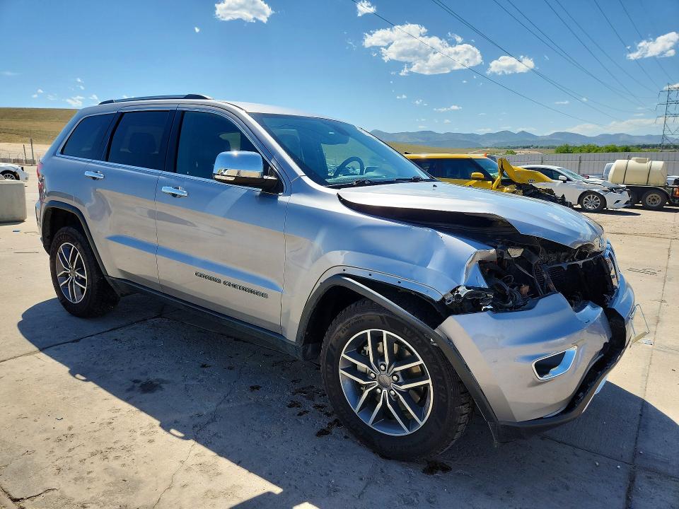 2019 Jeep Cherokee VIN 1C4RJFBG1KC745732 COPART salvage auction — FRONT END, Salvage Title, sold $5,000 on 2026-07-22 (photo 4)