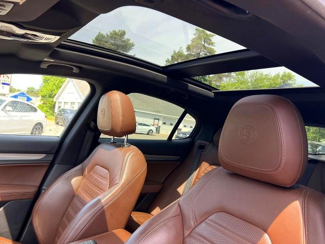 2019 Alfa romeo Stelvio VIN ZASPAKBN7K7C71882 COPART salvage auction — MINOR DENT/SCRATCHES, Oh - Certificate Of Title (P), sold $8,900 on 2026-07-04 (photo 9)