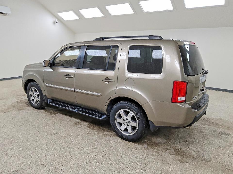 2011 Honda Pilot VIN 5FNYF4H94BB102188 COPART salvage auction — MINOR DENT/SCRATCHES, Co - Certificate Of Title, sold $275 on 2026-07-09 (photo 2)