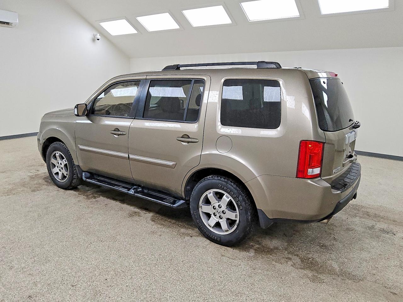 2011 Honda Pilot VIN 5FNYF4H94BB102188 COPART salvage auction — Minor Dent/Scratches, CO - CERTIFICATE OF TITLE, sold $275 on 2026-07-09 (photo 2)
