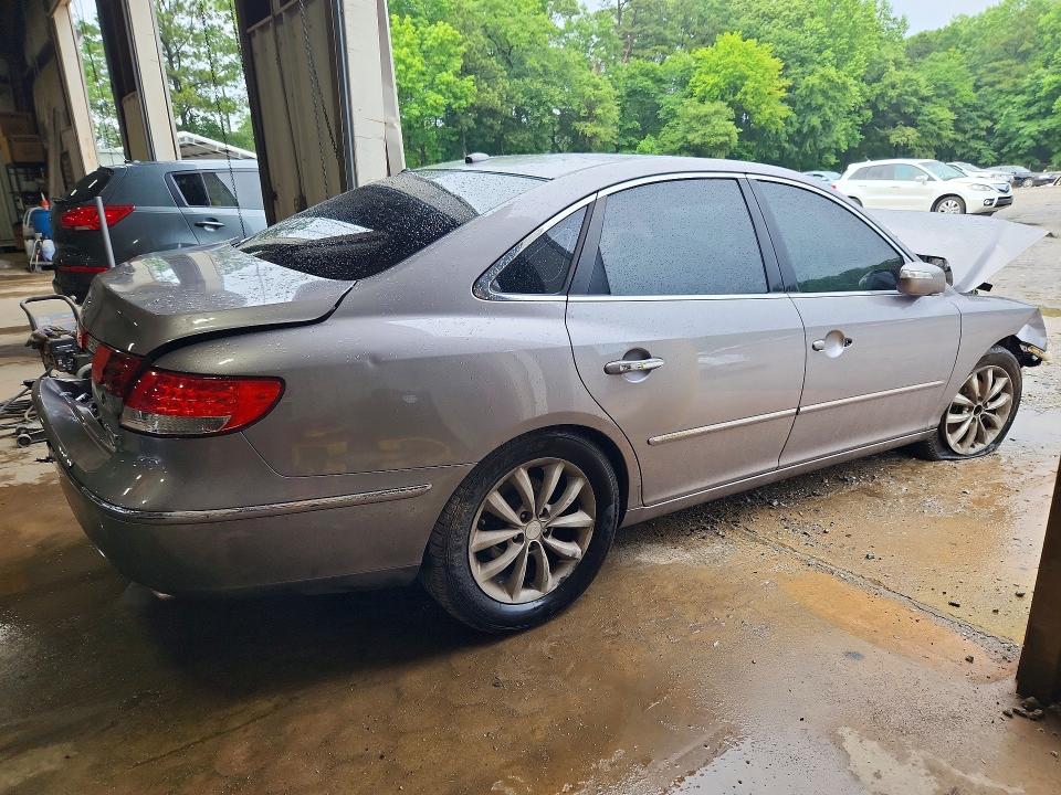 2008 Hyundai Azera VIN KMHFC46F88A272771 COPART salvage auction — FRONT END, GA - CERT OF TITLE-SALVAGE, sold $425 on 2026-07-24 (photo 3)