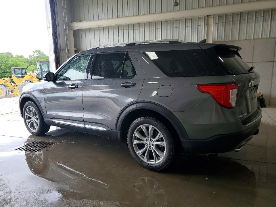 2023 Ford Explorer VIN 1FMSK8FH1PGA94210 COPART salvage auction — MINOR DENT/SCRATCHES, OH - CERTIFICATE OF TITLE, sold $26,000 on 2026-07-09 (photo 2)