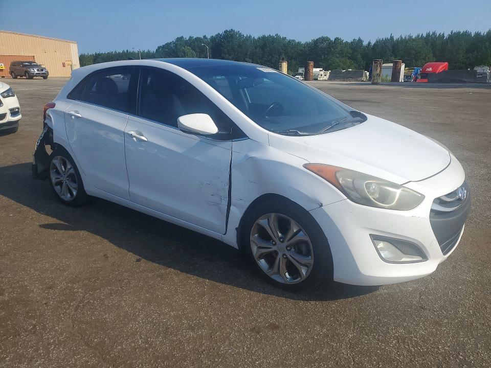 2013 Hyundai Elantra VIN KMHD35LE4DU055154 COPART salvage auction — REAR END, Sc - Cert Of Title-Salvage, sold $1,050 on 2026-07-31 (photo 4)