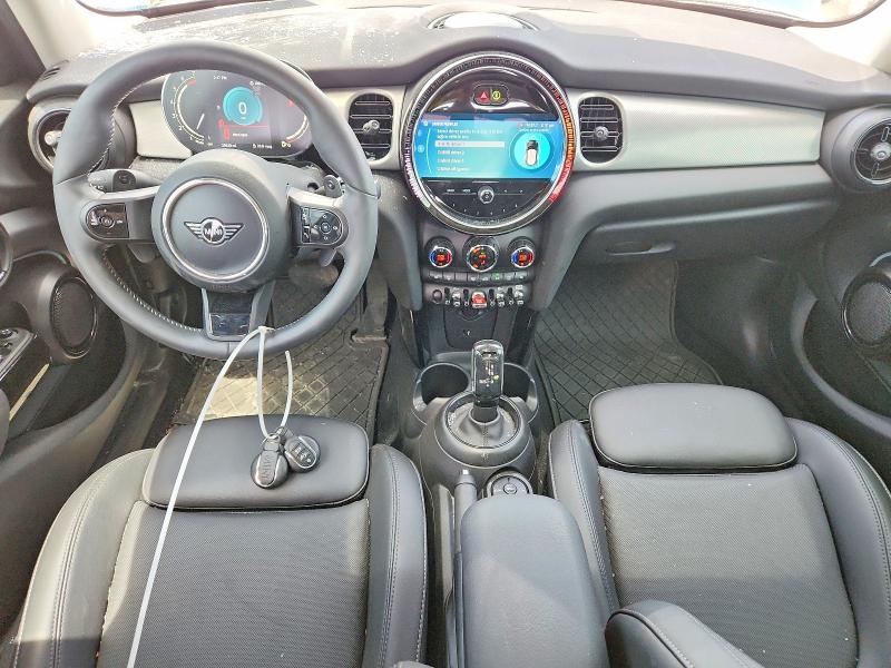 2022 Mini Cooper VIN WMW53DK00N2R46285 COPART salvage auction — FRONT END, In - Cert Of Title-Salvage Title, sold $6,200 on 2026-07-10 (photo 8)
