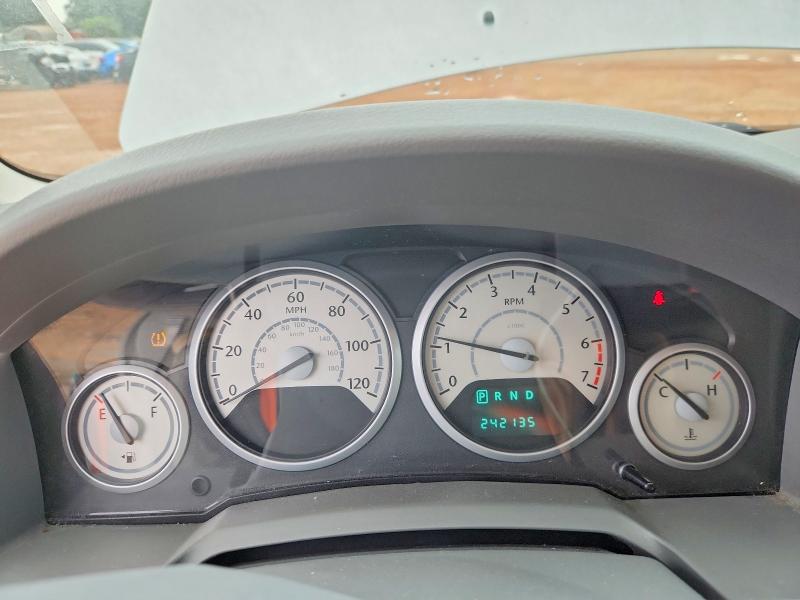 2008 Chrysler Voyager VIN 2A8HR44H18R663992 COPART salvage auction — SIDE, Al - Cert Of Title-Salvage Title, sold $200 on 2026-07-08 (photo 9)