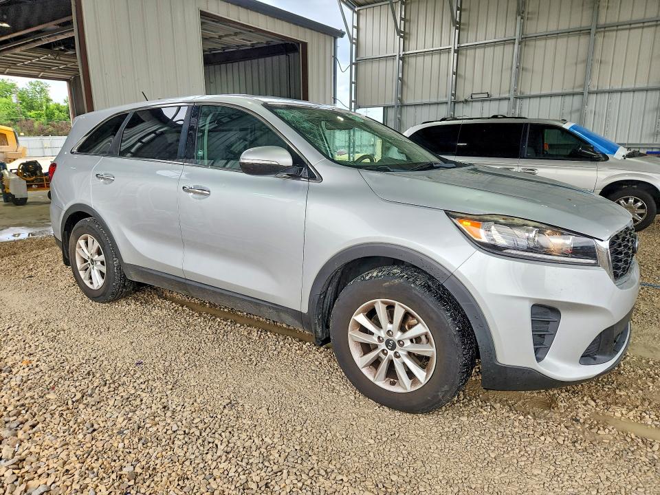 2019 Kia Sorento VIN 5XYPG4A37KG451627 COPART salvage auction — HAIL, Id - Salvage Certificate Of Title, sold $2,600 on 2026-07-27 (photo 4)