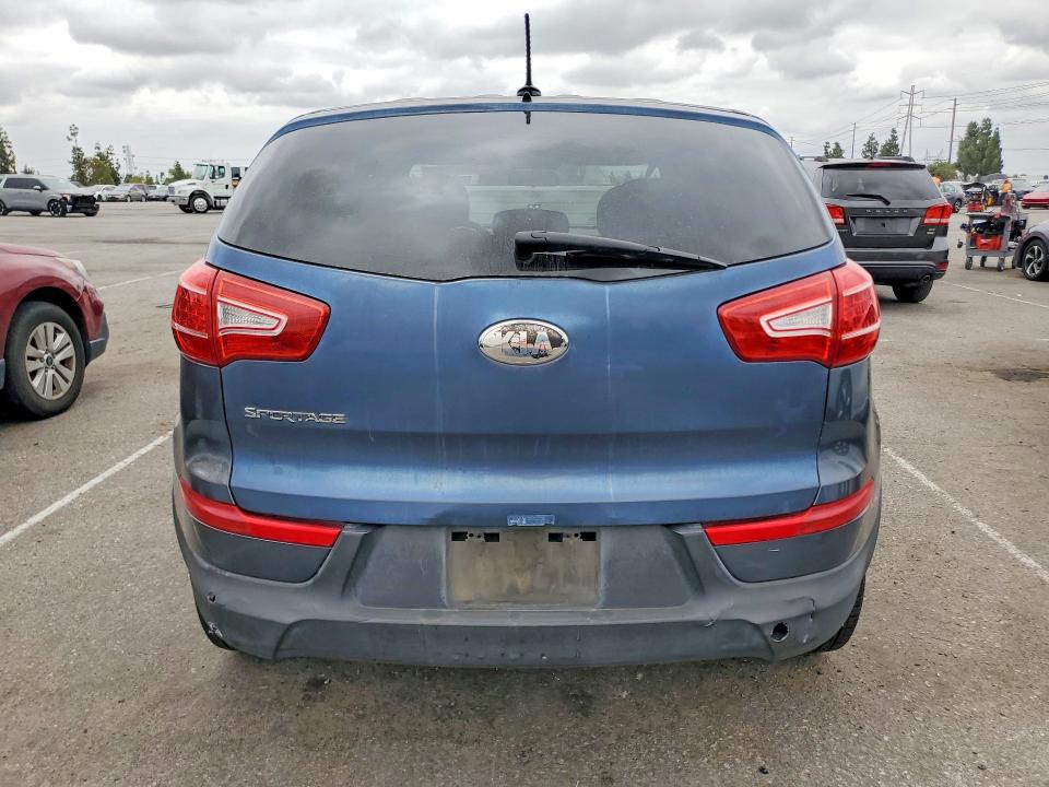 2013 Kia Sportage VIN KNDPB3A20D7521050 COPART salvage auction — MINOR DENT/SCRATCHES, Ca - Dis/Dlr/Exp Only Clean Title, sold $1,950 on 2026-07-09 (photo 6)