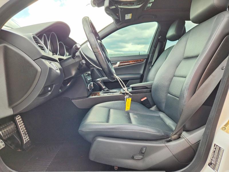 2013 Mercedes-benz C-klasse VIN WDDGF4HB4DR299929 COPART salvage auction — MECHANICAL, FL - CERT OF TITLE SLVG REBUILDABLE, sold $425 on 2026-07-02 (photo 7)