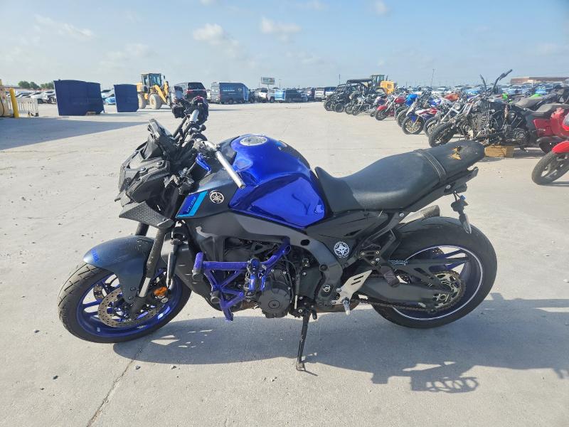 2023 Yamaha Mt VIN JYARN71E8PA004079 COPART salvage auction — ROLLOVER, Tx - Certificate Of Title, sold $2,900 on 2026-09-01 (photo 3)