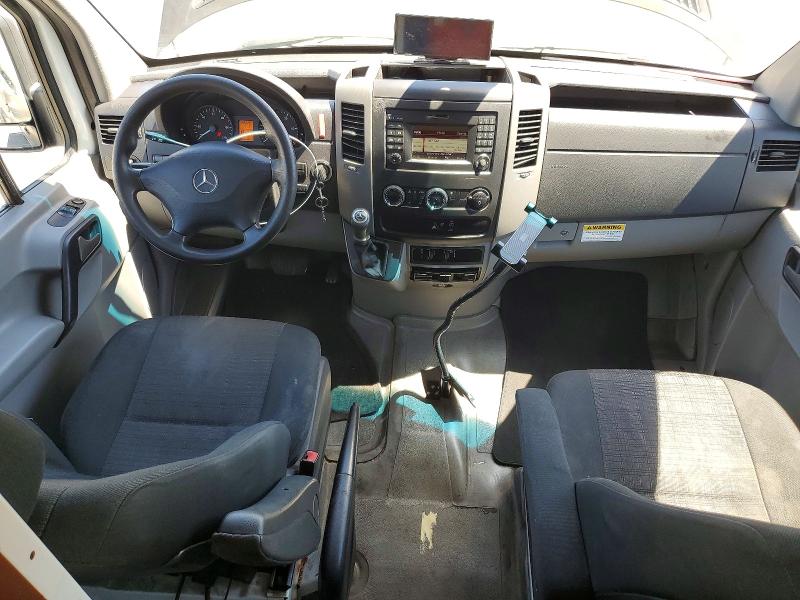 2016 Mercedes-benz Sprinter 2500 VIN WD3PE8CDXGP317342 COPART salvage auction — MINOR DENT/SCRATCHES, Ca - Dis/Dlr/Exp Only Clean Title (P), sold $4,450 on 2026-07-08 (photo 8)