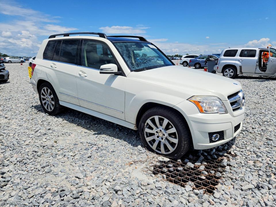 2010 Mercedes-benz Glk-class VIN WDCGG8HB3AF475570 COPART salvage auction — MINOR DENT/SCRATCHES, Fl - Cert Of Title Slvg Rebuildable, sold $1,150 on 2026-07-24 (photo 4)
