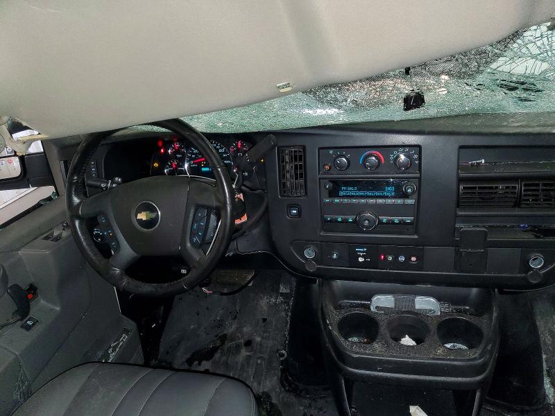 2023 Chevrolet Express 2500 VIN 1GCWGAFP2P1232832 COPART salvage auction — ROOF, IL - CERTIFICATE OF TITLE, sold $2,700 on 2026-07-09 (photo 8)