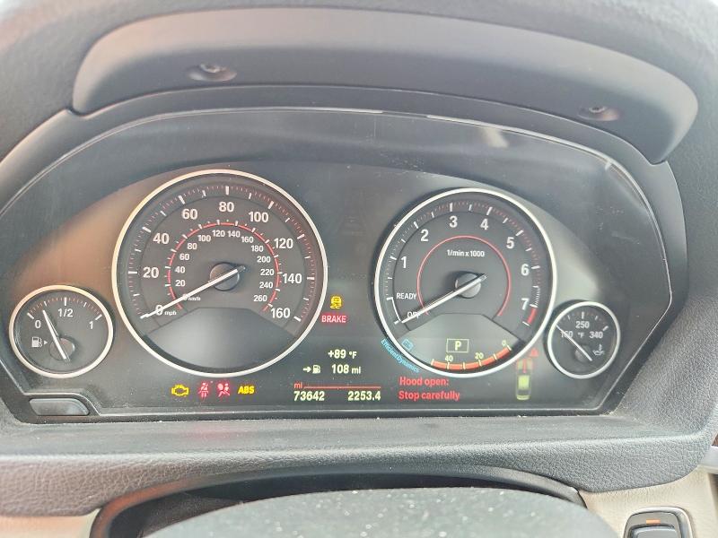 2018 BMW 3er VIN WBA8B9C56JEE81773 COPART salvage auction — WATER/FLOOD, Tx - Salvage Title-Flood Damage, sold $2,100 on 2026-07-28 (photo 9)