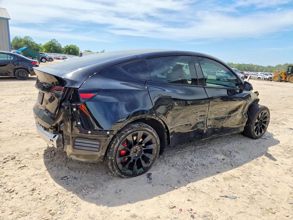 2024 Tesla Model y VIN 7SAYGDEE1RA215900 COPART salvage auction — FRONT END, Fl - Cert Of Title Slvg Rebuildable, sold $11,400 on 2026-07-17 (photo 3)