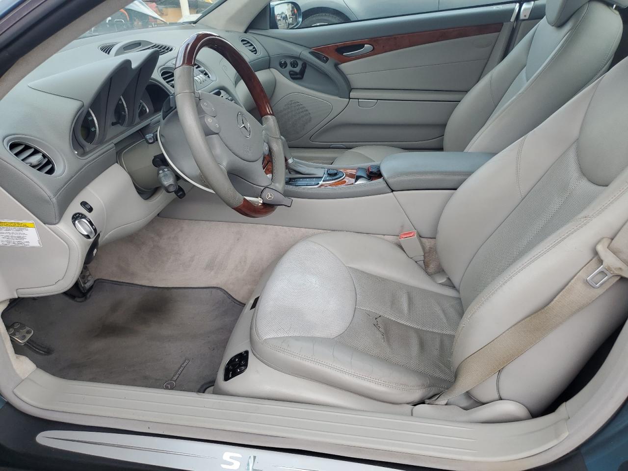 2006 Mercedes-Benz SL-Class VIN WDBSK75FX6F110910 COPART salvage auction — Mechanical, FL - CERTIFICATE OF TITLE, sold $1,600 on 2026-07-02 (photo 7)
