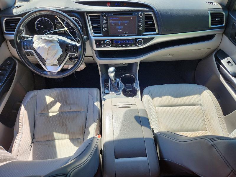 2017 Toyota VIN 5TDBZRFHXHS376424 COPART salvage auction — FRONT END, Md - Cert Of Salvage > 75% Damage, sold $4,250 on 2026-07-02 (photo 8)