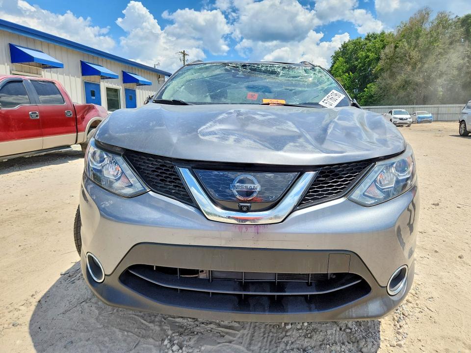 2017 Nissan Rogue VIN JN1BJ1CPXHW022541 COPART salvage auction — ROLLOVER, GA - CERT OF TITLE-SALVAGE, sold $1,100 on 2026-07-31 (photo 5)
