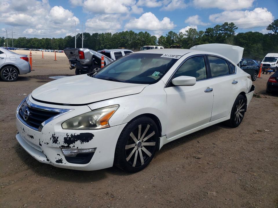 2015 Nissan Altima VIN 1N4AL3AP5FC137814 COPART salvage auction — REAR END, La - Cert Of Title-Salvage, sold $425 on 2026-07-02 (photo 1)