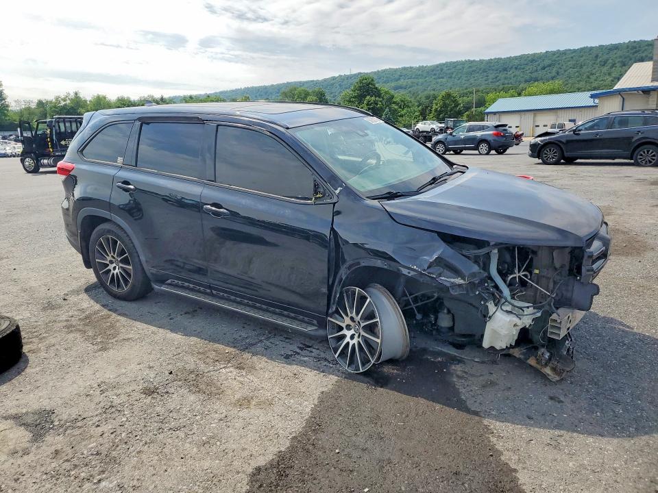 2018 Toyota Highlander VIN 5TDJZRFH7JS560320 COPART salvage auction — FRONT END, Pa - Certificate Of Salvage, sold $5,500 on 2026-07-14 (photo 4)