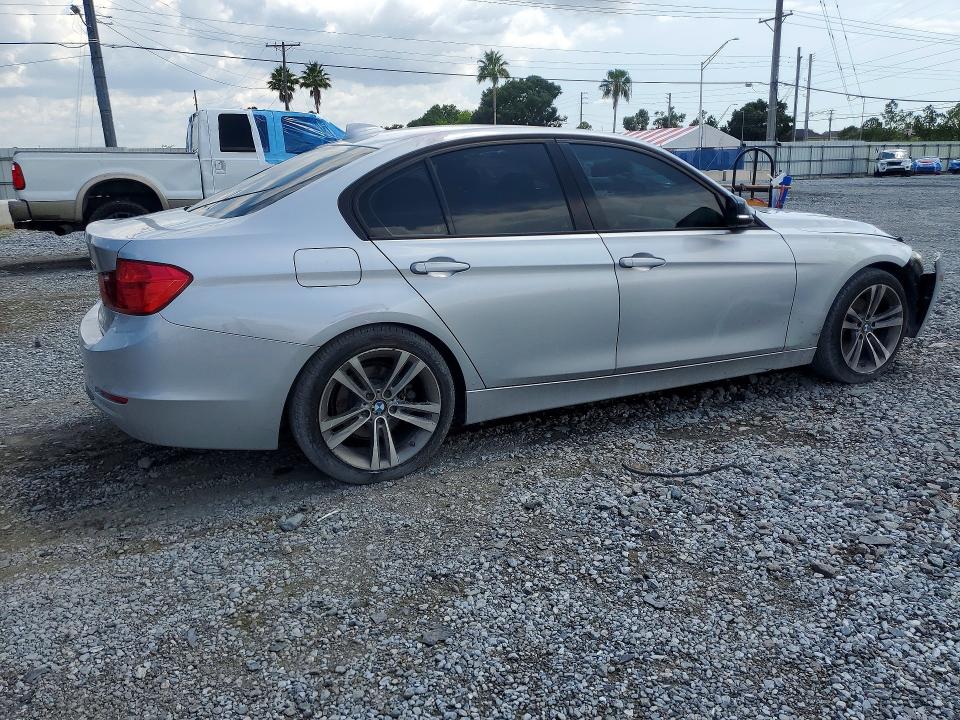 2014 BMW 3er VIN WBA3A5C53EJ464249 COPART salvage auction — FRONT END, Fl - Cert Of Title Slvg Rebuildable, sold $10 on 2026-07-28 (photo 3)